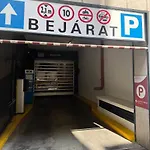 Center بيت ضيافة بودابست