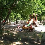 Center بيت ضيافة بودابست