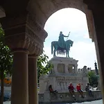 Center بودابست