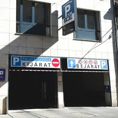 Casa de hóspedes Center 3*