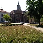 Center Πανσιόν 3*