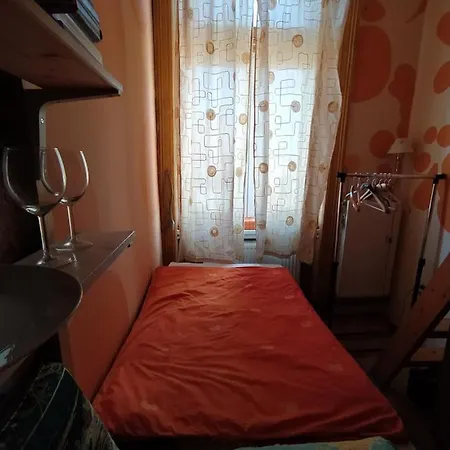 Center בית הארחה בודפשט