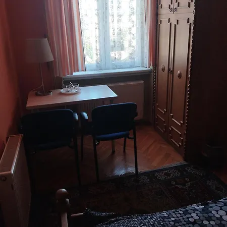 Center בית הארחה בודפשט