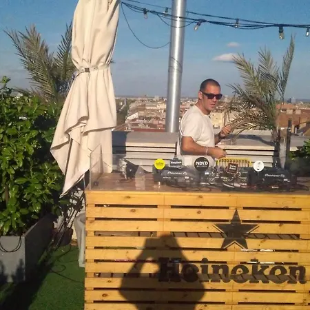 Center בית הארחה 3*